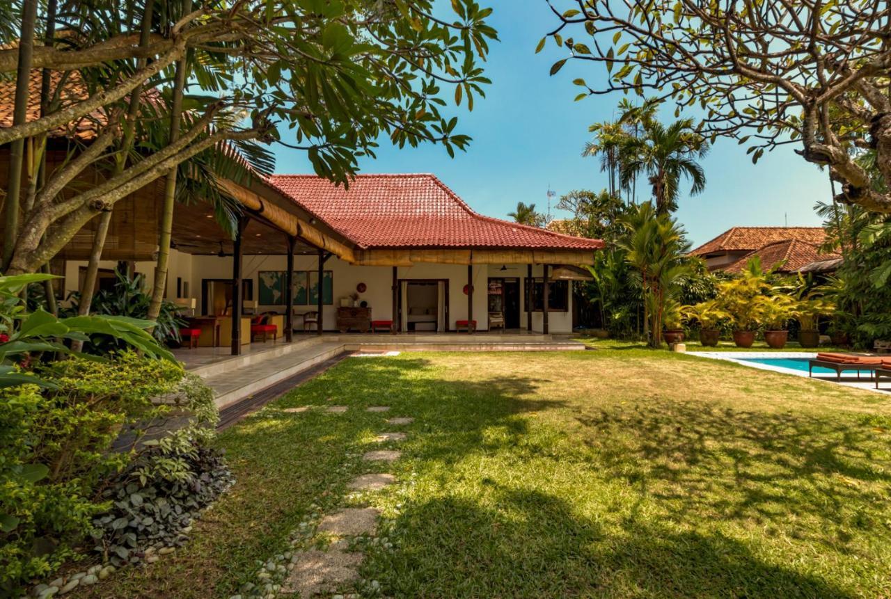 Villa Eight Seminyak  Ngoại thất bức ảnh