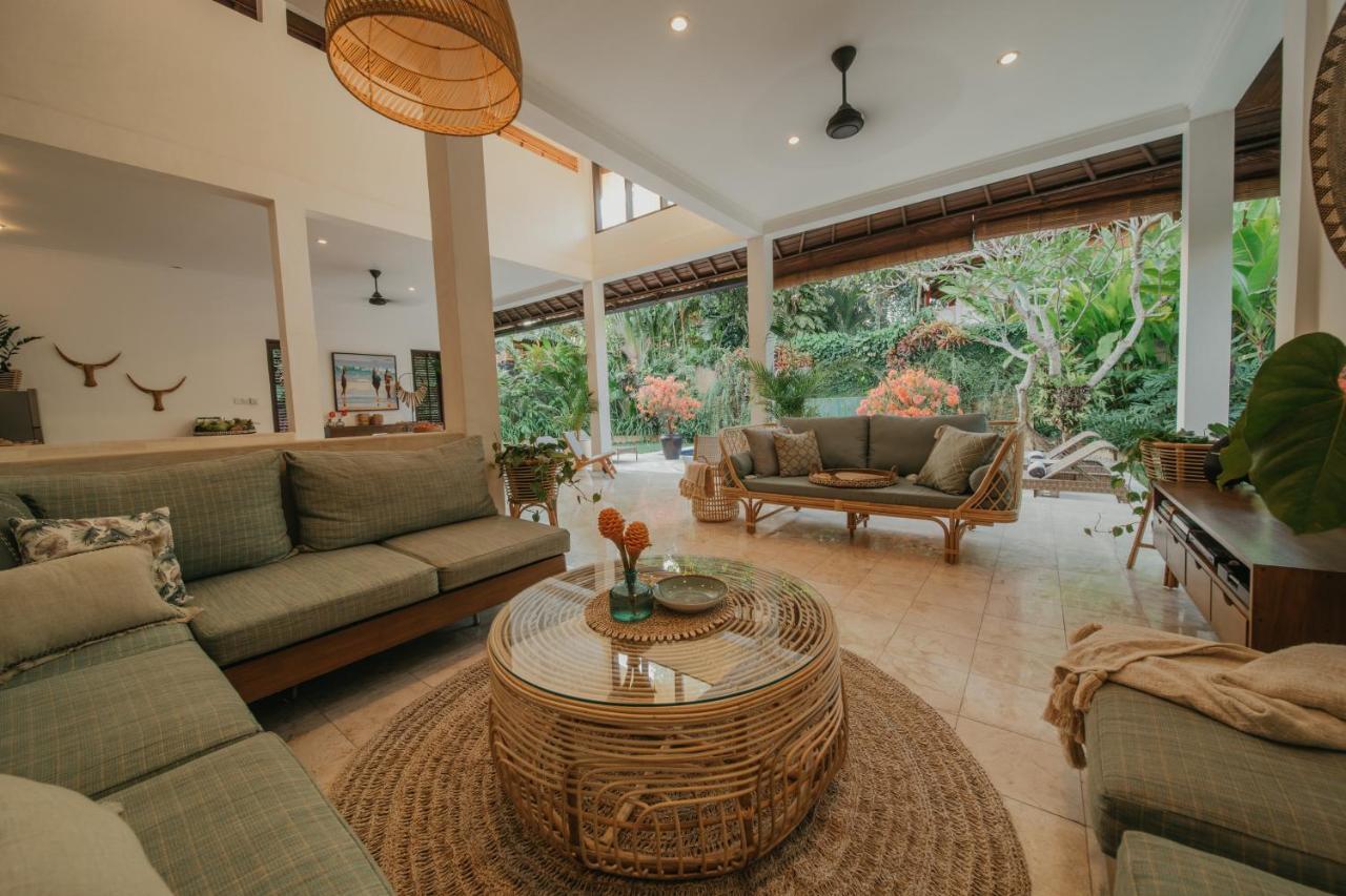Villa Eight Seminyak  Ngoại thất bức ảnh